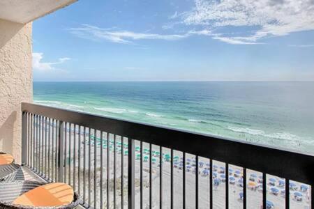 The Oyster By Brightwild-Beachfront Condo Destin Kültér fotó