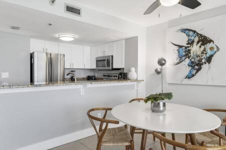 The Oyster By Brightwild-Beachfront Condo Destin Kültér fotó