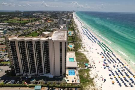 The Oyster By Brightwild-Beachfront Condo Destin Kültér fotó